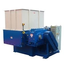 PPRポリ塩化ビニールのPEのプラスチック管のシュレッダー1500 Kg/Hr 75Kw 350mm